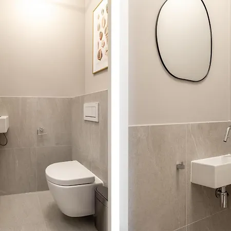 Luxury Penthouse Near Scheveningen Appartement *